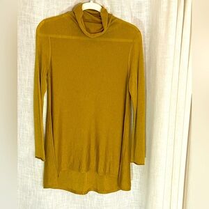Eileen Fisher XS Lyocell Blend Turtleneck Tunic Top with‎ Eliptical Hem EUC